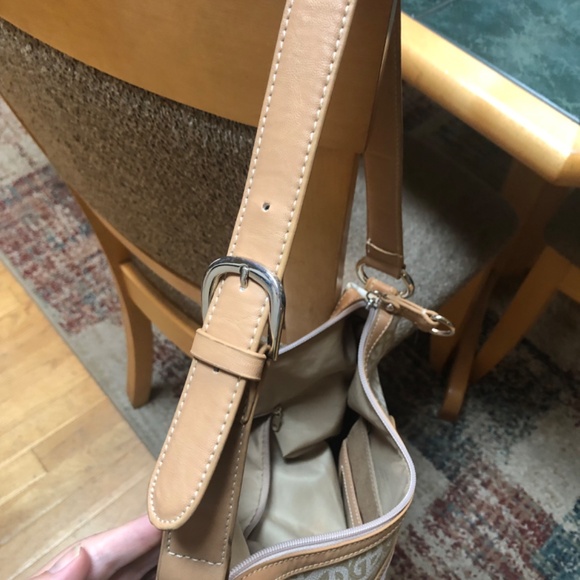 Giani Bernini Purse Excellent Like New Condition! - Picture 9 of 12